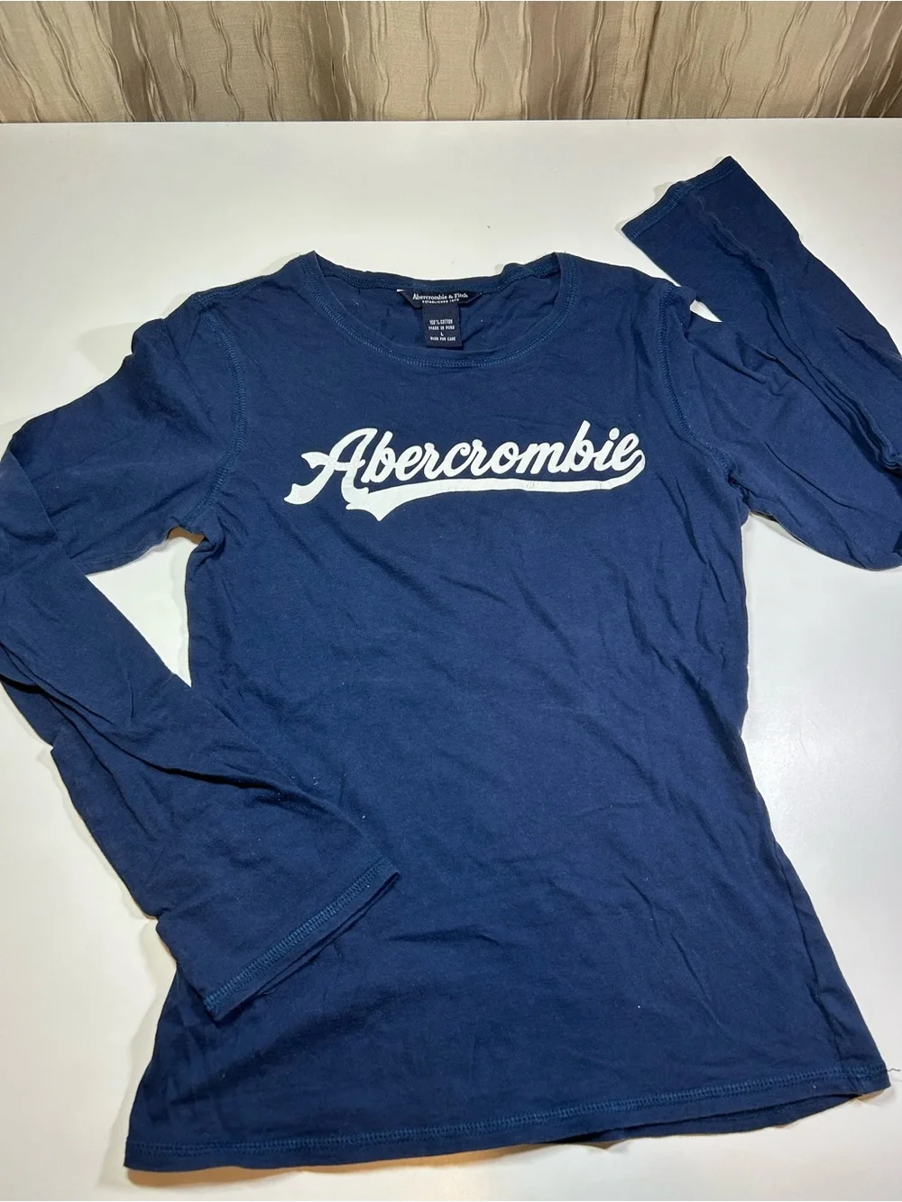Abercrombie & Fitch Women’s Large L Blue Graphic Crew Neck Vintage 100% Cotton